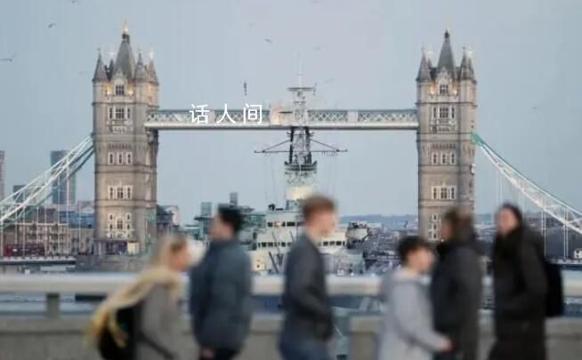 英国伦敦发生泼酸袭人事件 包括儿童和警察在内9人受伤