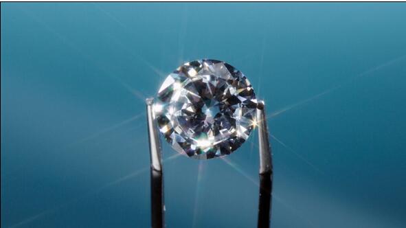 全球首颗用牡丹制成钻石亮相 