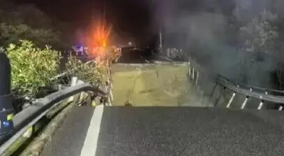 梅大高速塌方已致48人死亡