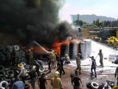 伊朗德黑兰省一仓库发生火灾 造成50人受伤！（图）