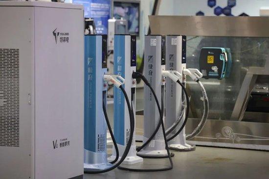 马斯克没搞定的千亿生意,被“加油大王”盯上了