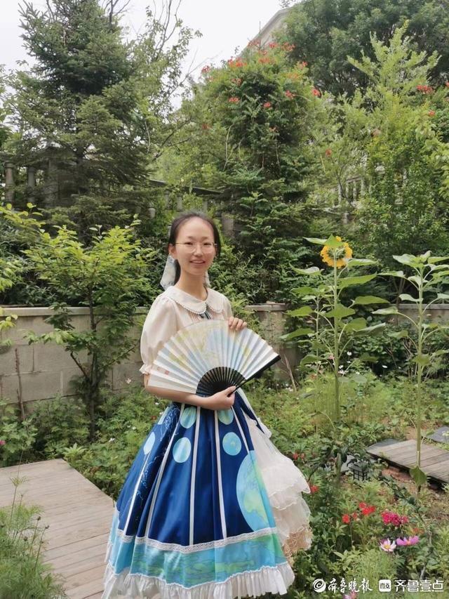 高二女生考入北大：遗憾不能上高三，数学英才踏上新征途